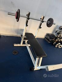 Attrezzi palestra technogym