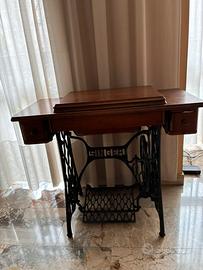 Mobile macchina da cucire vintage