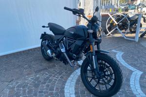 Ducati Scrambler 800 Icon Dark - 2026