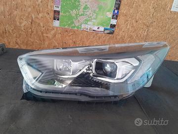 faro sinistro per Kuga 2016>