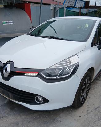 Ricambi usati per Renault Clio 1.2 benz 2014 D4FP7
