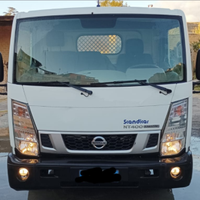 Camion cabstar nissan nt400