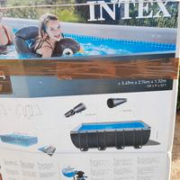 Piscina fuori terra intex xtr 