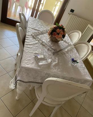 Tavolo e 6 sedie