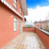 TRILOCALE CON TERRAZZO, POSTO AUTO E SOTTOTETTO!!