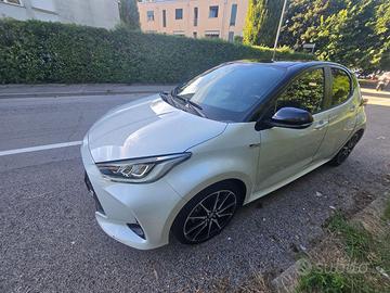 TOYOTA Yaris 1.5 Hybrid 5 porte GR Sport