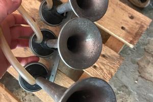 Tromba d'aria elettrica (clacson). n. 3 trombe