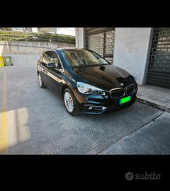 BMW 218d versione Luxury 