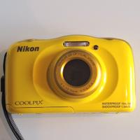 fotocamera nikon s33 subacquea 