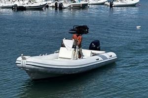 Nautica gommone con posto barca