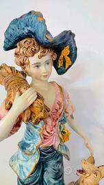 Statua di Ragazzo in porcellana di Capodimonte.