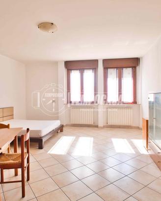 CONFORT E STILE IN UN ACCOGLIENTE OPEN SPACE IN CE