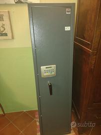armadio blindato per fucili 