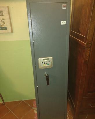 armadio blindato per fucili 