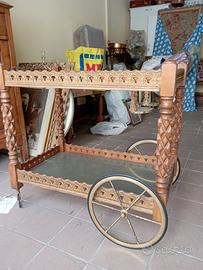Carrellino espositore elegante porta bevande