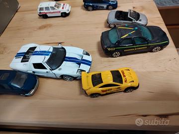 le auto originali intere in acciaio e gomme