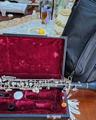 Oboe MURANI comprensivo di fodero rigido e sacca. 