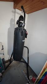  sacco da boxe e struttura. nuovi mai usati. 
