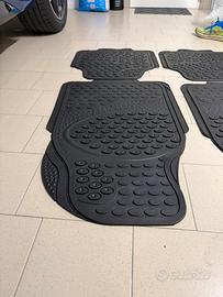 Set Tappetini auto in gomma