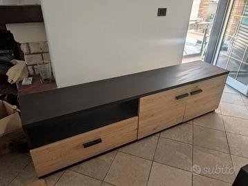 Mobile TV 210 cm – praticamente nuovo