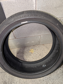 Gomme Pirelli 205/40 R18