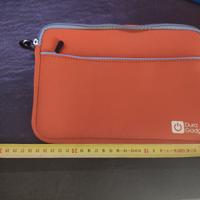 custodia per tablet 