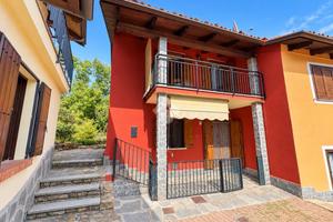 CASA SEMINDIPENDENTE A VAL DELLA TORRE