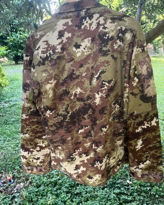 Tuta da cbt militare