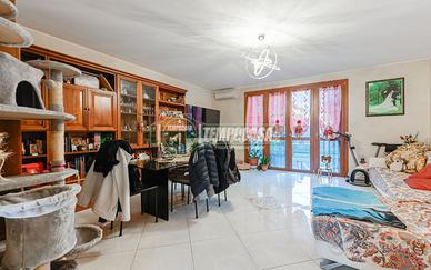 VILLA A SCHIERA