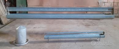 Mangiatoie in lamiera zincata  galline - pulcini