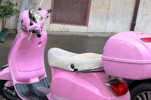 Vespa 125 edizione limitata chic pink