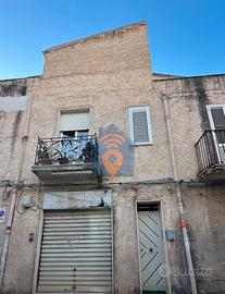 Castelvetrano App. Con Terrazzo E Magazzino