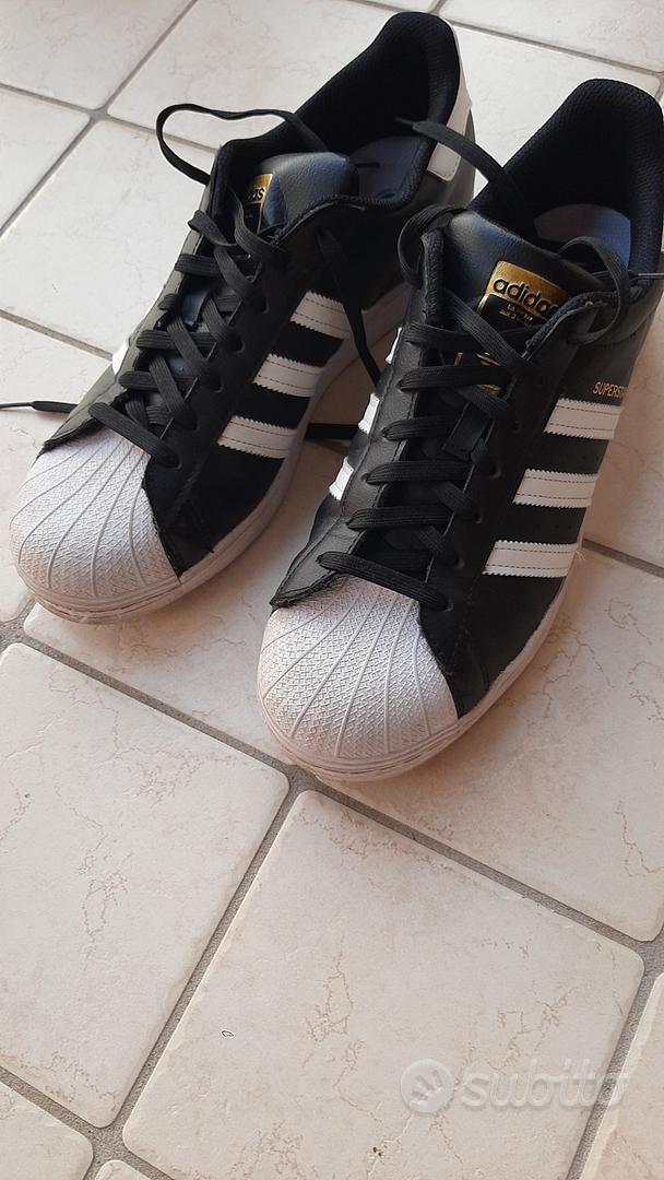 Scarpe adidas nere lucide sale