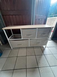 Mobiletto portagiochi abbigliamento