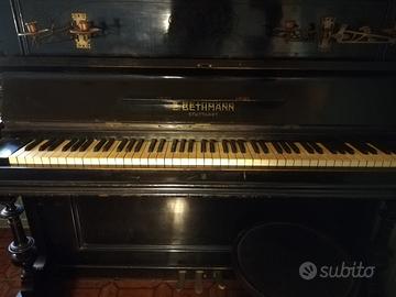 pianoforte verticale E.Bethmann Stuttgart