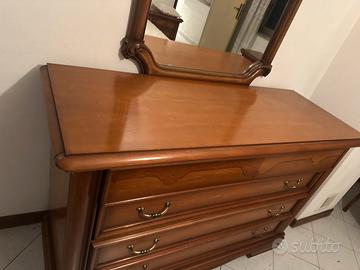 Cassettiera con specchio