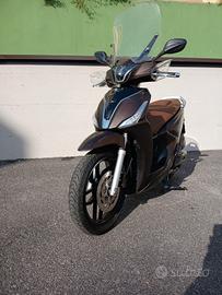 Kymco People 150
