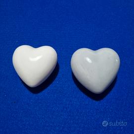 Cuori di ceramica artigianale color bianco e grigi