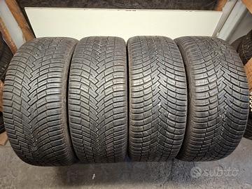 gomme 235/55/17 pirelli al 90% 4stg 