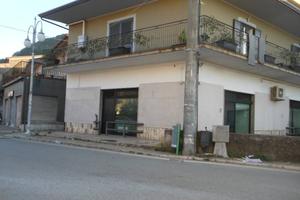 Immobile di 130 m² con 2 locali a Vairano Patenora