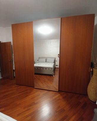 Armadio+ Como'+ 2 Comodini legno di ciliegio  con 