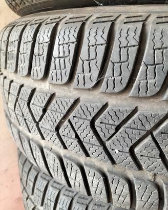 Pirelli 225/55/16 99H
