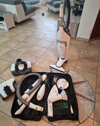 Folletto VK220S con numerosi accessori originali