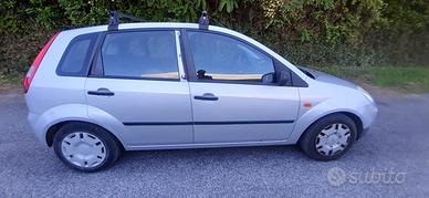 FORD Fiesta 5ª serie - 2004