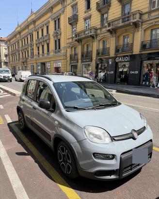 Panda hybryd 312 1000cc 69cv