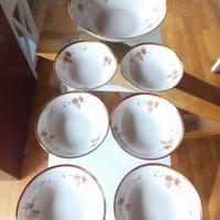 antico servizio di piatti fine porcellana 