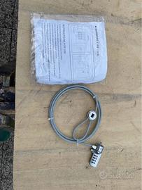 Laccio di sicurezza con combinazione per laptop