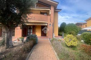 CASA SEMINDIPENDENTE A POVIGLIO