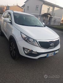 Macina kia sportage crdi anno 2013