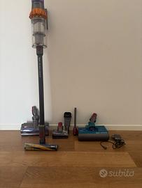 Dyson V15s detect submarine